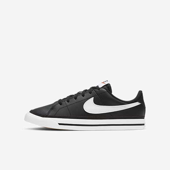 Boys black and white nike cheap